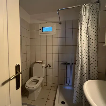 Lovely 1-bedroom In Front Of Sandy * Monemvasia